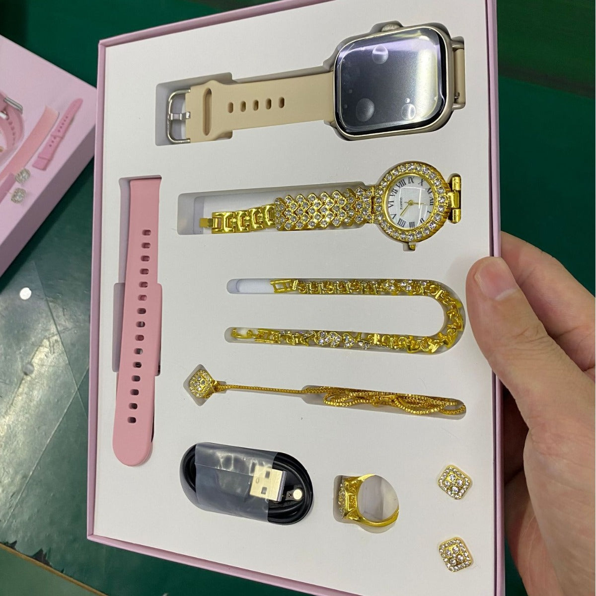 6-in-1 Luxury Female Gift Set